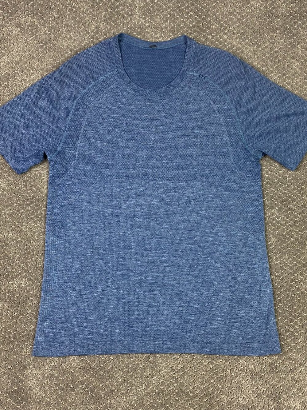 Lululemon Metal Vent Tech Shirt Mens Medium Blue Heather Short Sleeve Gym Run